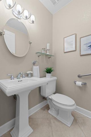 209 Calistoga Lane, Lincoln, CA 95648