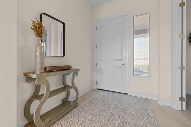 209 Calistoga Lane, Lincoln, CA 95648