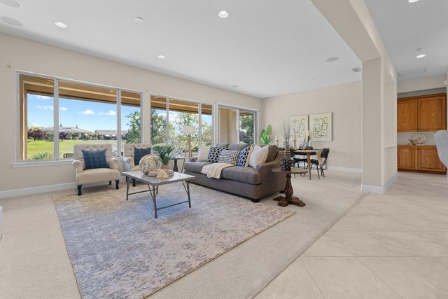 209 Calistoga Lane, Lincoln, CA 95648