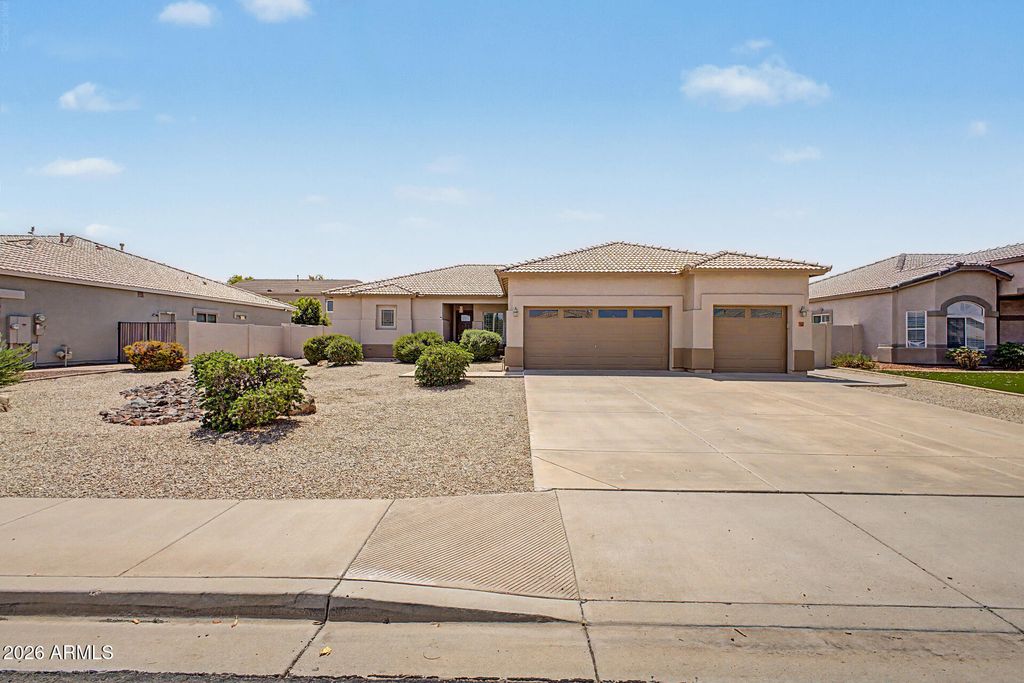 59 E HOPKINS Road, Gilbert, AZ 85295 — exterior