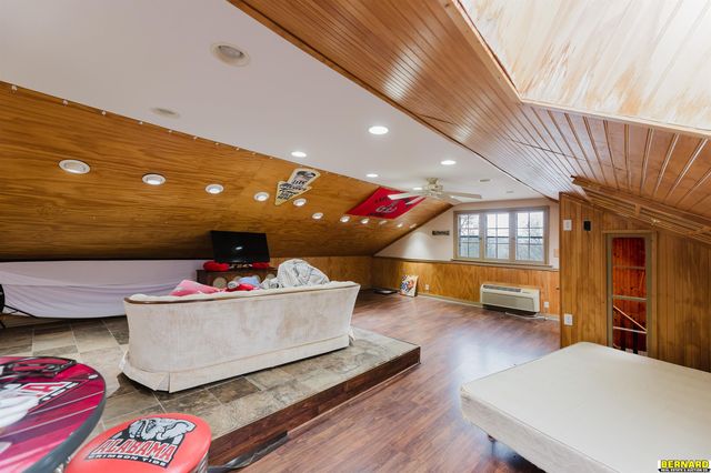 1022 4th Avenue, Nebraska City, NE 68410