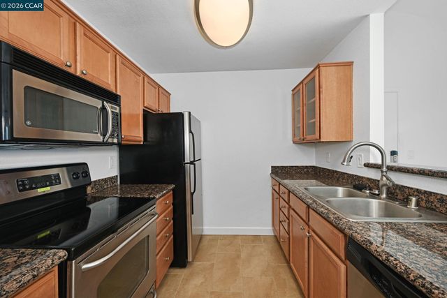 140 Reflections Dr 21, San Ramon, CA 94583