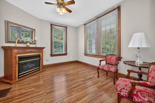 560 Delta Avenue, Cincinnati, OH 45226
