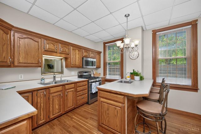 560 Delta Avenue, Cincinnati, OH 45226