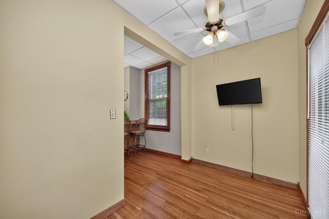 560 Delta Avenue, Cincinnati, OH 45226