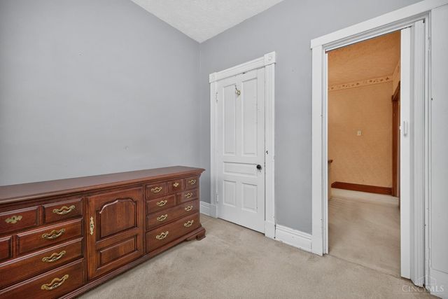 560 Delta Avenue, Cincinnati, OH 45226
