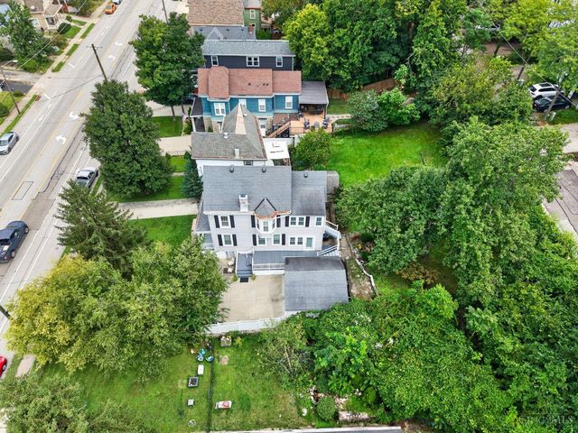560 Delta Avenue, Cincinnati, OH 45226