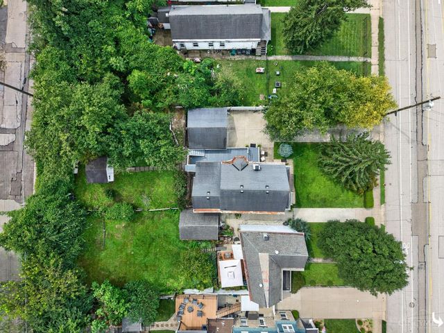560 Delta Avenue, Cincinnati, OH 45226