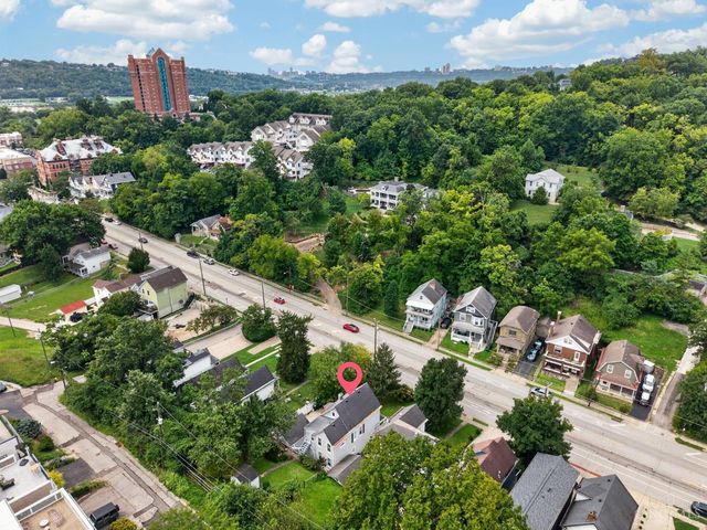 560 Delta Avenue, Cincinnati, OH 45226
