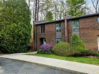 12 Chadwick Ct 12, Amherst, MA 01002