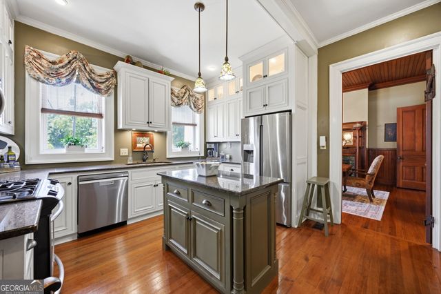 200 W Main Street, Forsyth, GA 31029