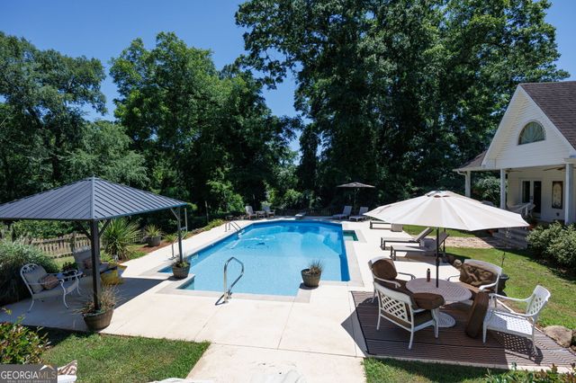 200 W Main Street, Forsyth, GA 31029