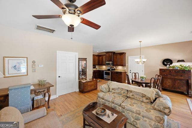 200 W Main Street, Forsyth, GA 31029