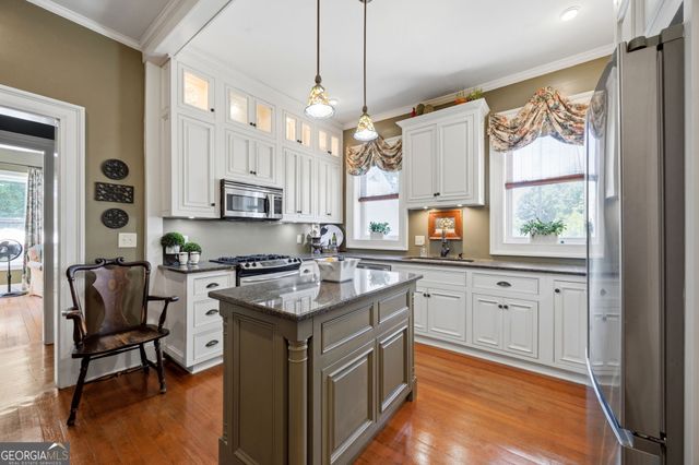 200 W Main Street, Forsyth, GA 31029
