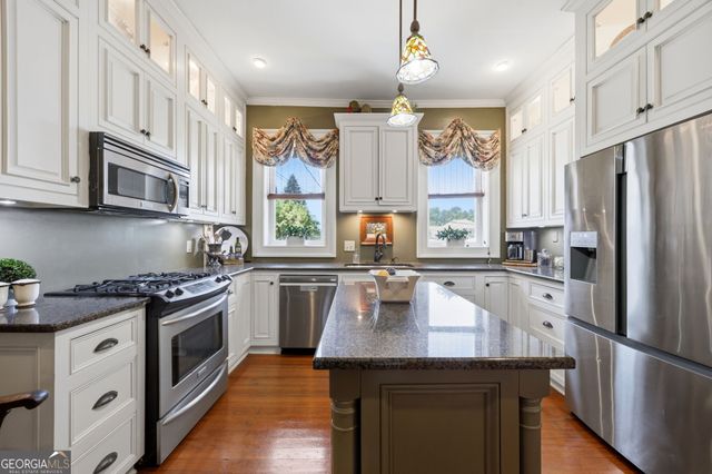 200 W Main Street, Forsyth, GA 31029