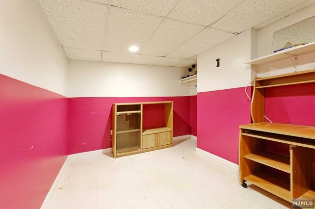35 Florence Place, Elmwood Park, NJ 07407