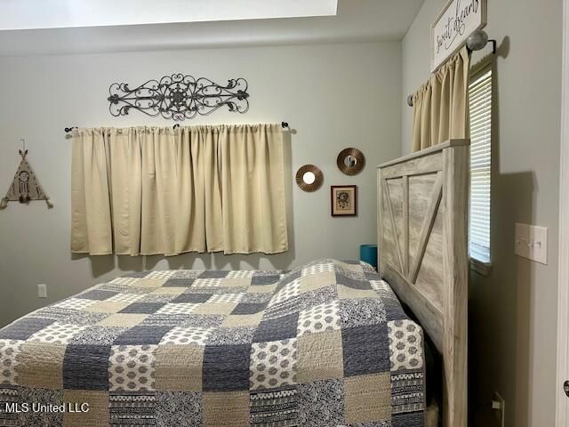 100 S Loftin Street, Picayune, MS 39466