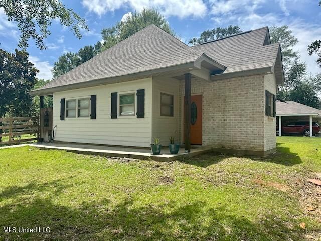 100 S Loftin Street, Picayune, MS 39466