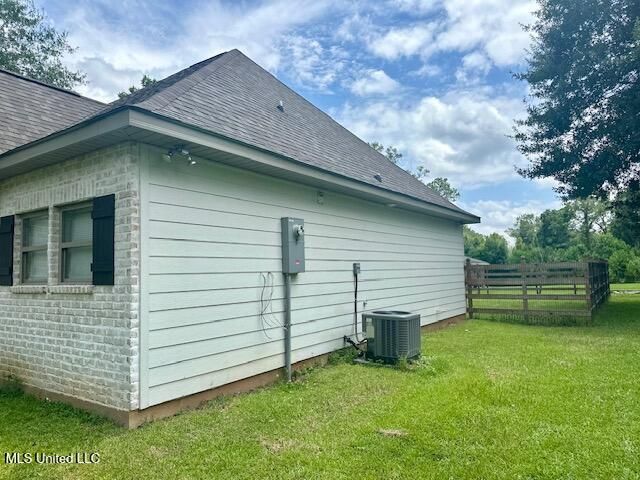 100 S Loftin Street, Picayune, MS 39466