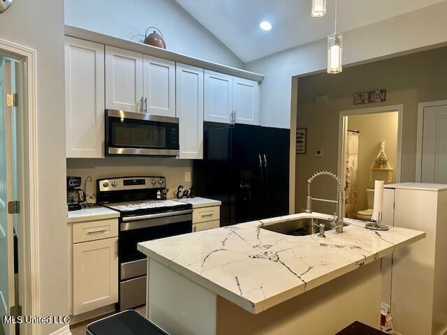100 S Loftin Street, Picayune, MS 39466