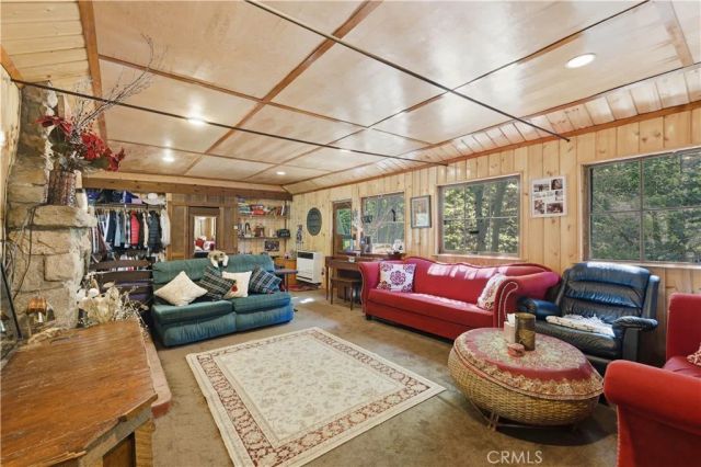 815 Cottage Grove, Lake Arrowhead, CA 92352