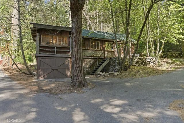 815 Cottage Grove, Lake Arrowhead, CA 92352