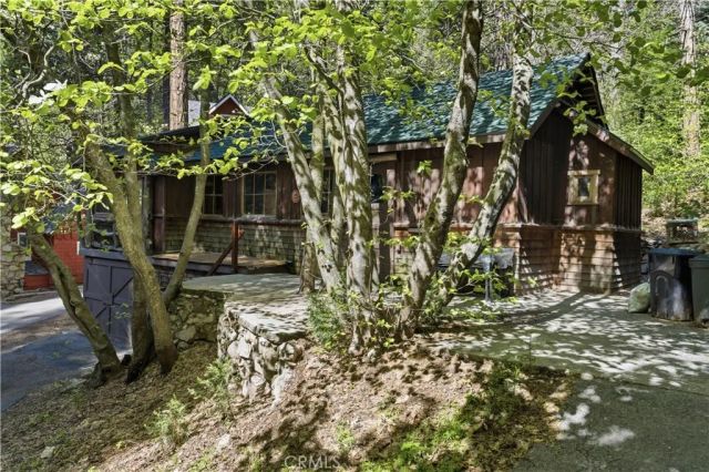 815 Cottage Grove, Lake Arrowhead, CA 92352