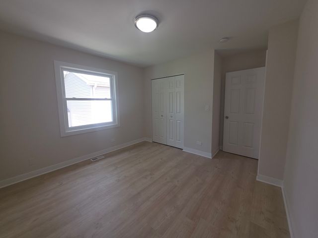 306 Brierhill Drive, Round Lake Park, IL 60073