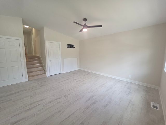 306 Brierhill Drive, Round Lake Park, IL 60073