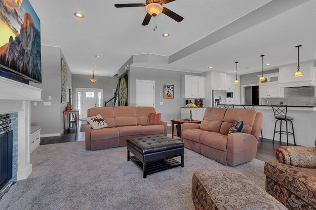 2035 Sandstone Loop N, Sartell, MN 56377