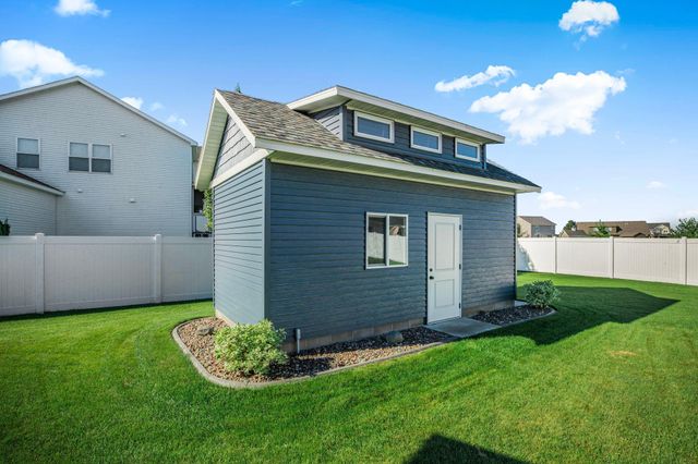 2035 Sandstone Loop N, Sartell, MN 56377