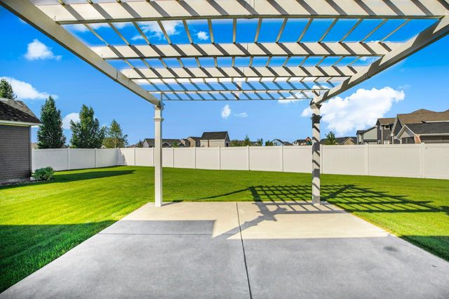 2035 Sandstone Loop N, Sartell, MN 56377