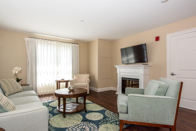 1 Ocean Ave Unit 201, York, ME 03909