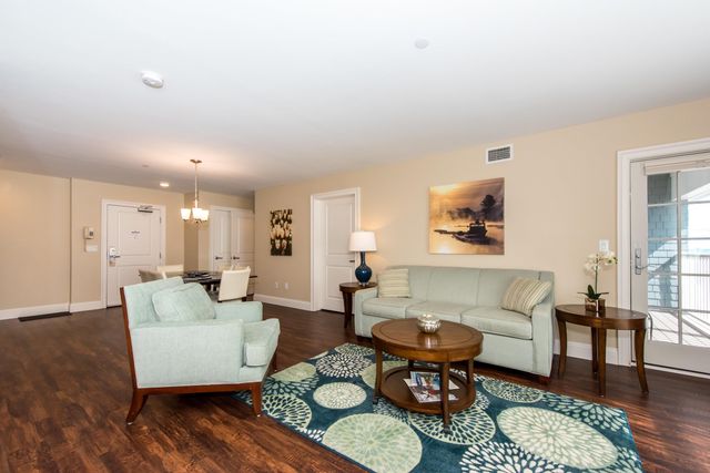 1 Ocean Ave Unit 201, York, ME 03909