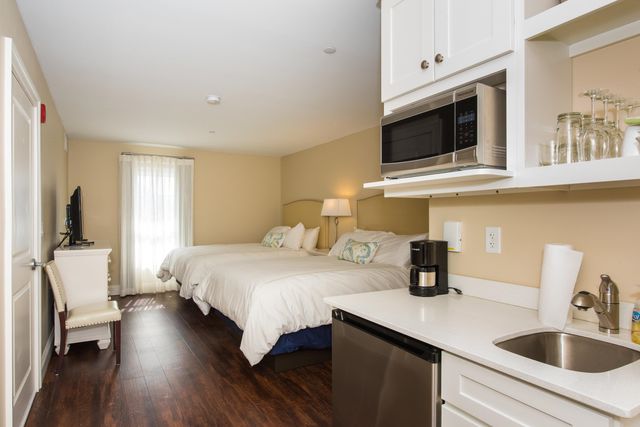 1 Ocean Ave Unit 201, York, ME 03909