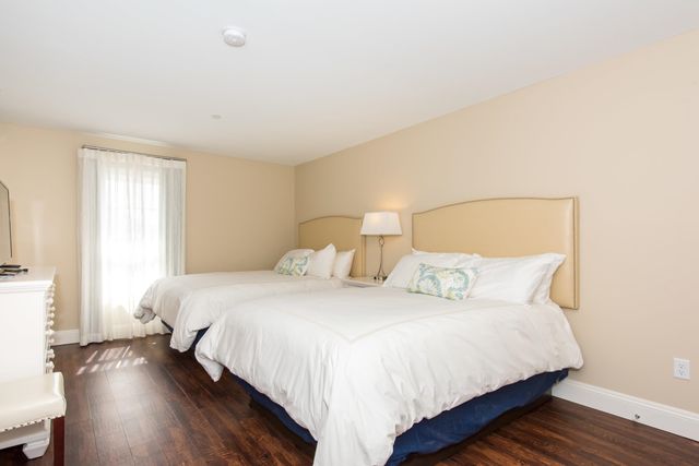 1 Ocean Ave Unit 201, York, ME 03909