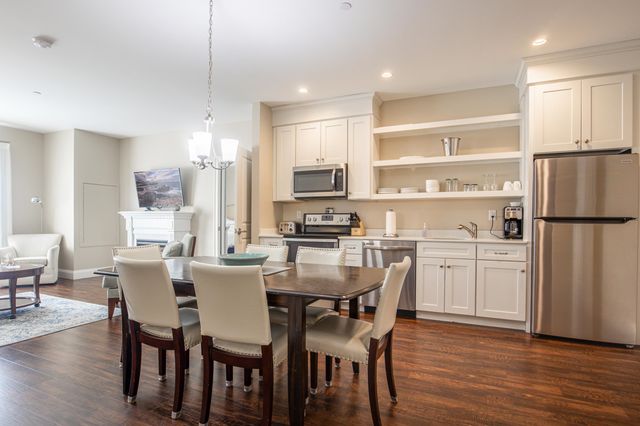 1 Ocean Ave Unit 201, York, ME 03909