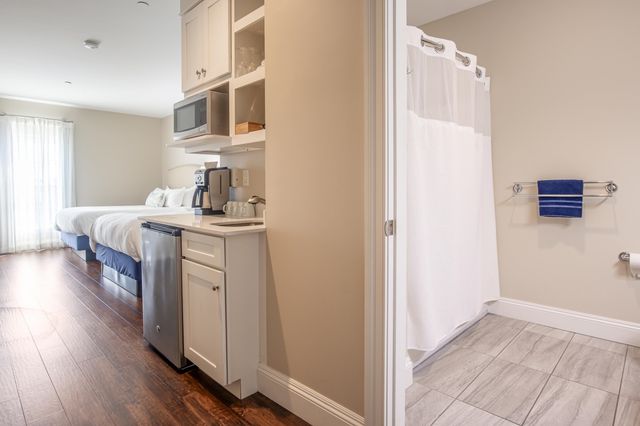 1 Ocean Ave Unit 201, York, ME 03909