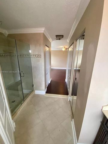 13851 SW 38th Ln, Miami, FL 33175