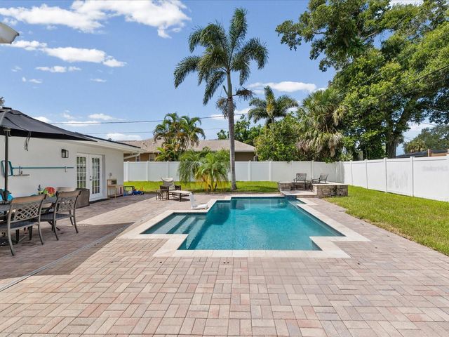 118 LIVE OAK LANE, Largo, FL 33770