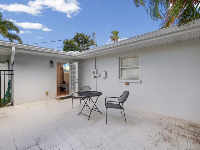 118 LIVE OAK LANE, Largo, FL 33770