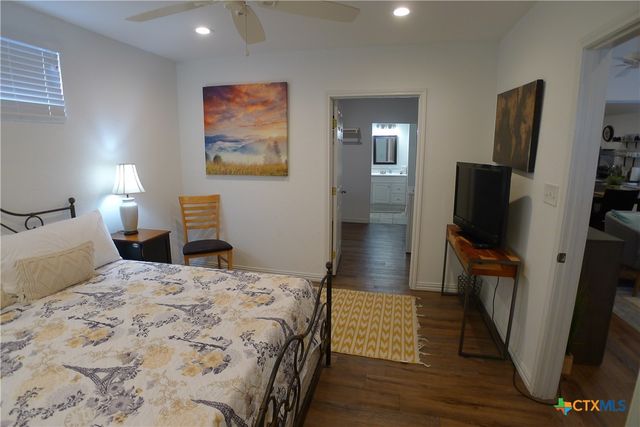 747 Oasis Street, New Braunfels, TX 78130