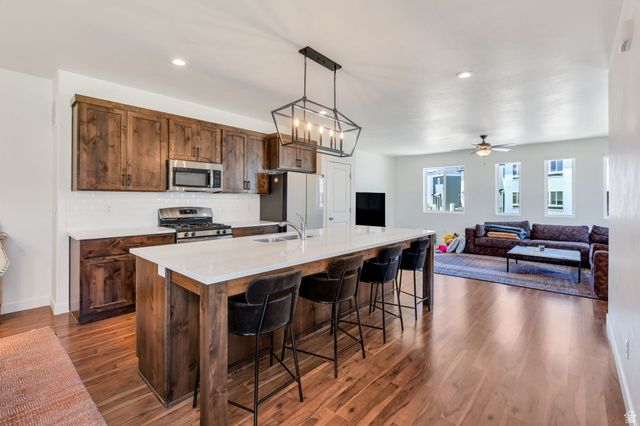 526 S 900 W, American Fork, UT 84003