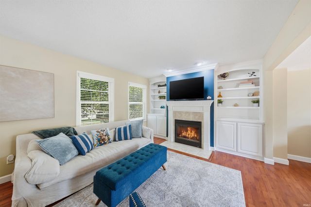6527 Sir Francis Cove, Fort Wayne, IN 46835