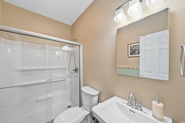 6527 Sir Francis Cove, Fort Wayne, IN 46835