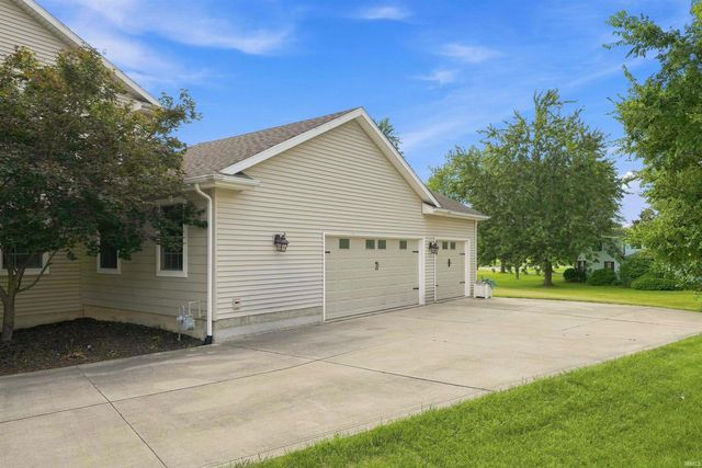 6527 Sir Francis Cove, Fort Wayne, IN 46835
