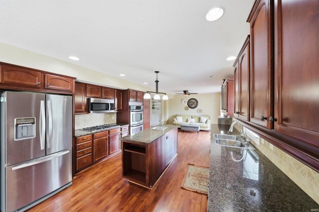 6527 Sir Francis Cove, Fort Wayne, IN 46835