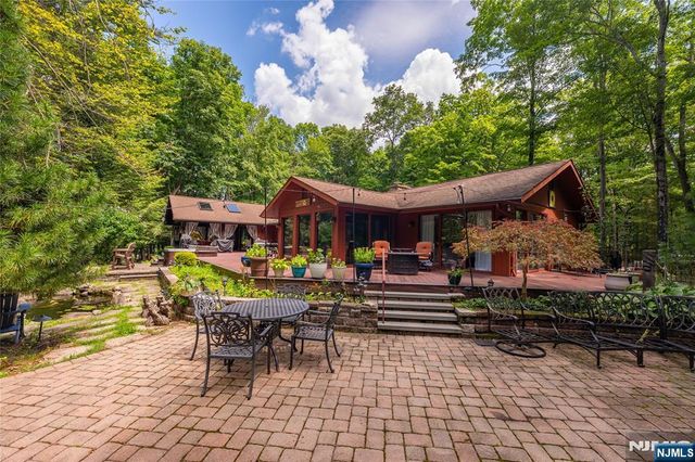 111 Ballantine Road, Andover Twsp, NJ 07821