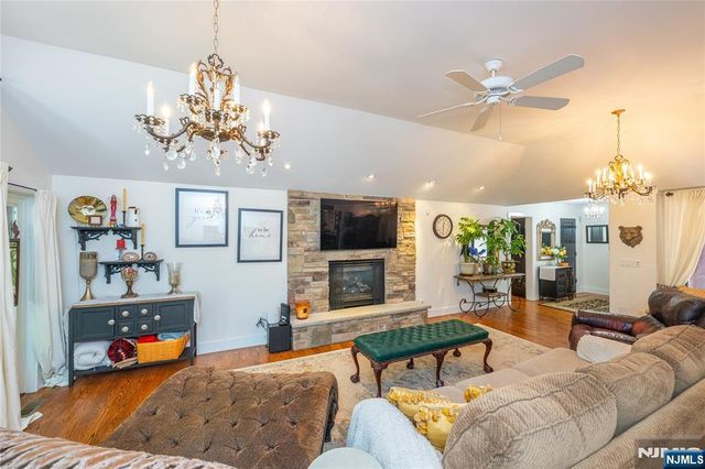 111 Ballantine Road, Andover Twsp, NJ 07821