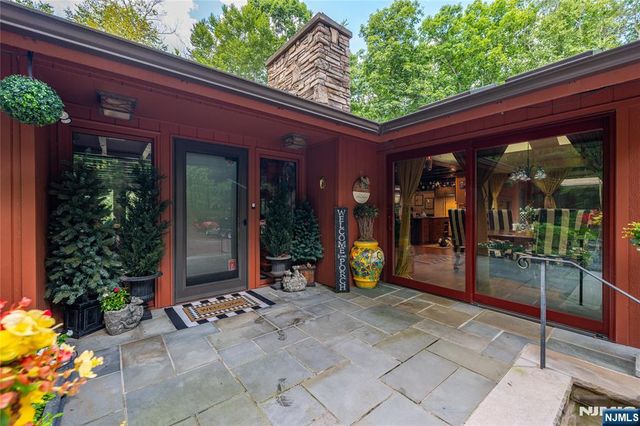 111 Ballantine Road, Andover Twsp, NJ 07821